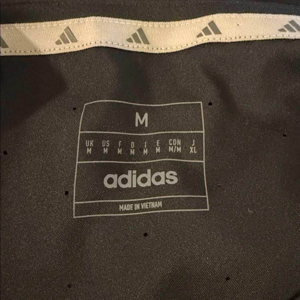 Adidas Adizero Dugout Cage T-Shirt (Gender Neutral) Medium. NWT.
